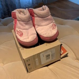 Winter booties North Face infant size 4